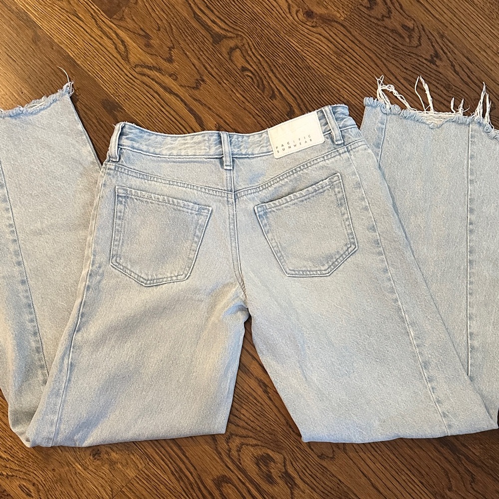 PacSun Light Blue Cropped Jeans with Frayed Hem Size 24
